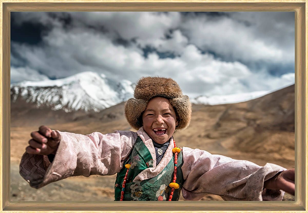 Smile of Tibet, tirage encadré sur verre synthétique 60x40 cm